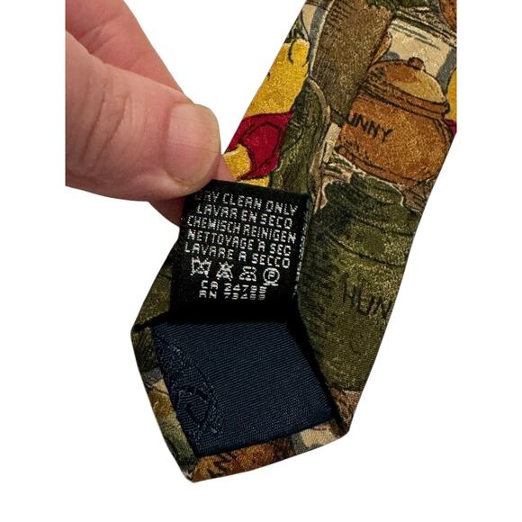 The Disney Store Winnie The Pooh Hunny Honey Pots Cartoon Necktie Vintage - Picture 7 of 7